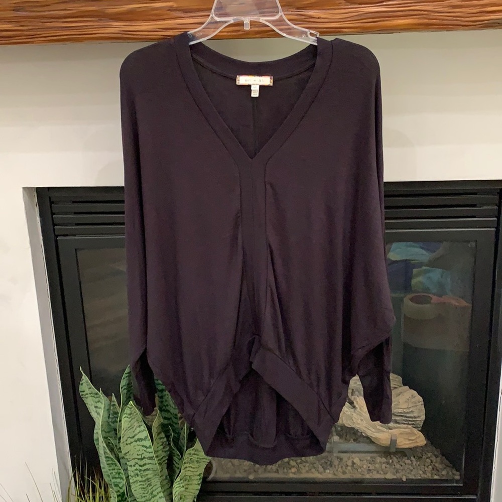 040 Anthropologie-Eri+Ali}Sz XS Black long Sleeve Bat Wing, Hi Low Top
